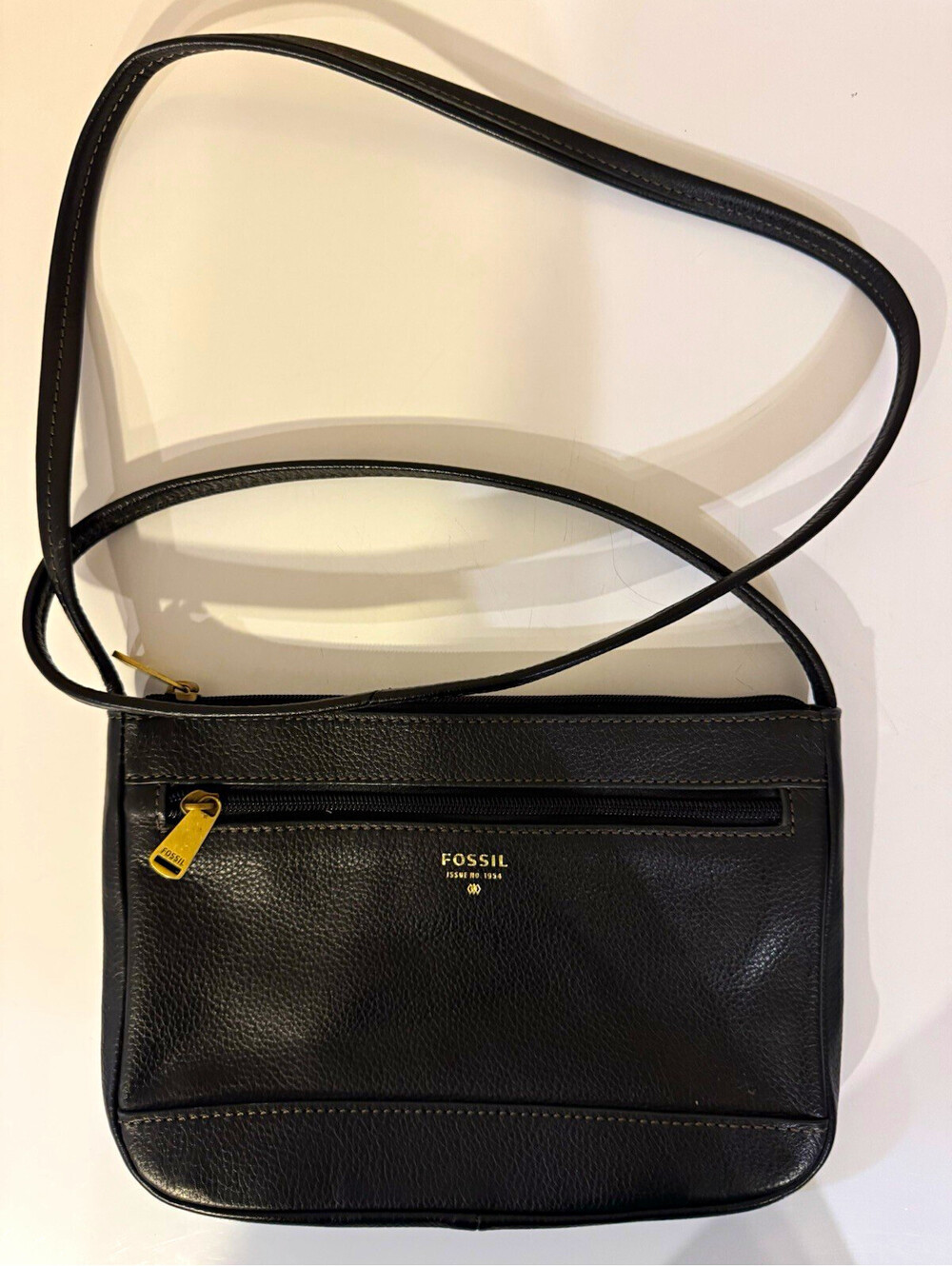 Fossil Black Leather Shoulder Bag Crossbody Purse Vintage Style Zip Pocket